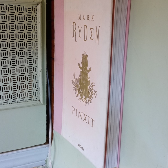 Books - 📚 Mark Ryden Pinxit 15" × 11" Taschen coffee table 360 page exhibit - Picture 7 of 15